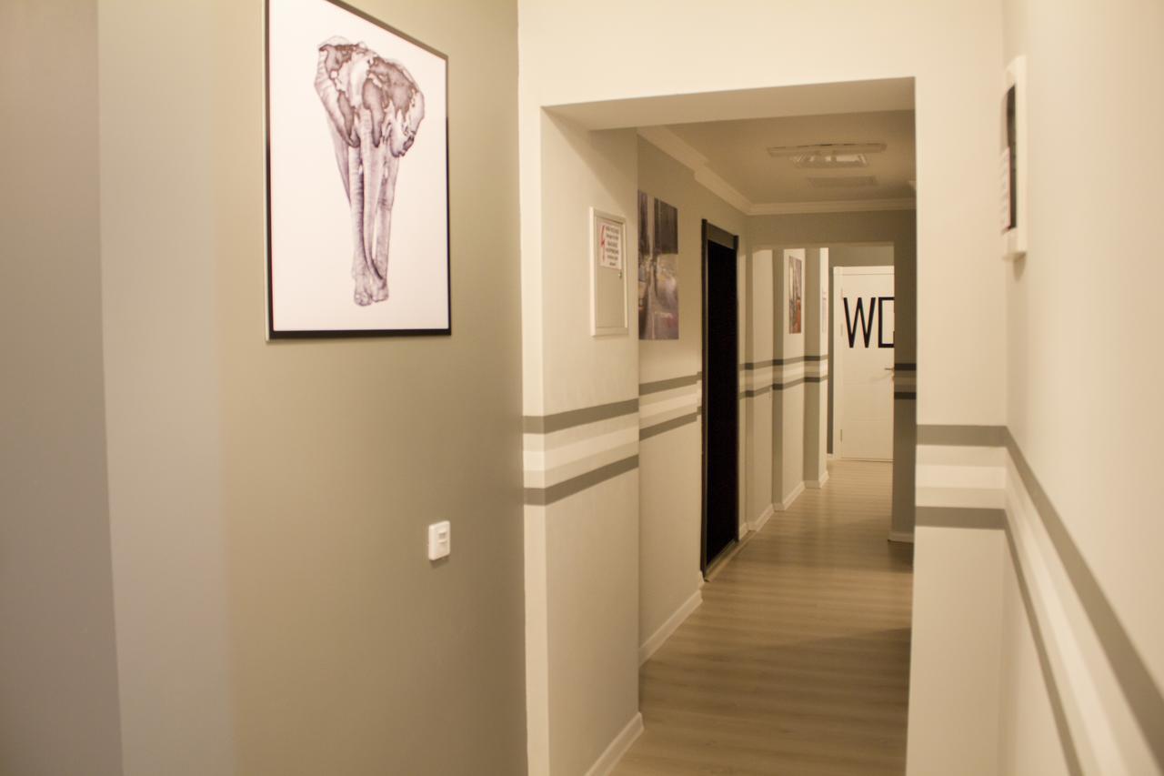 Compass Hostel ビシュケク エクステリア 写真